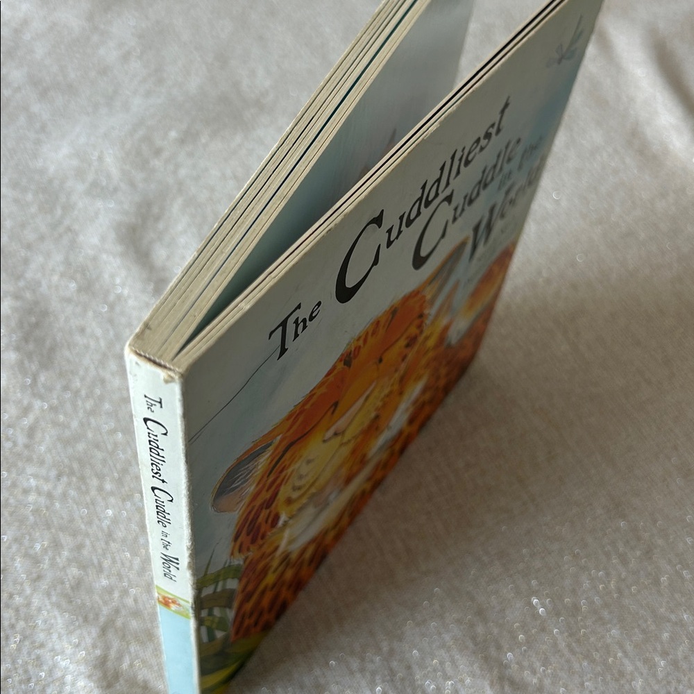 Kids Book The Cuddliest Cuddle in the World Children’s Hard Cover by Sarah Nash - Picture 6 of 6